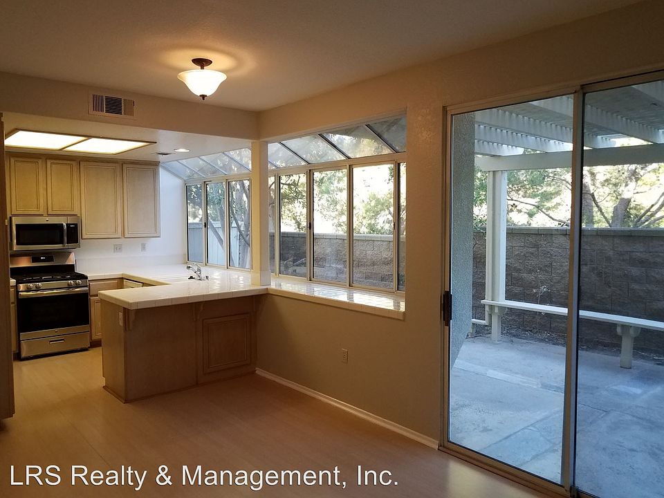 1st image of 59 Cuervo Dr