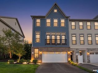 8 Driftway Lane #56, Montvale, NJ 07645