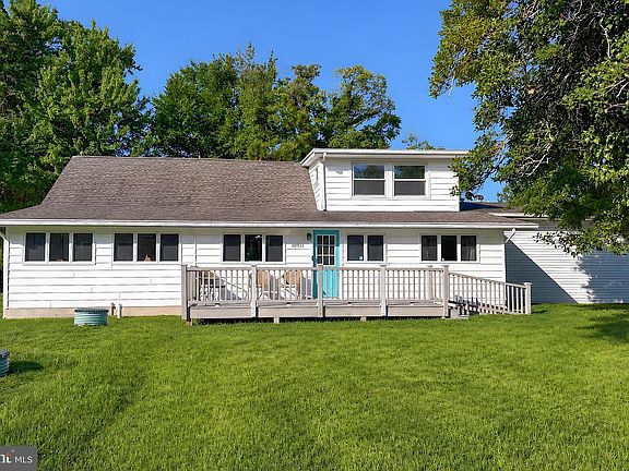 3rd image of 10951 Poplar Dr