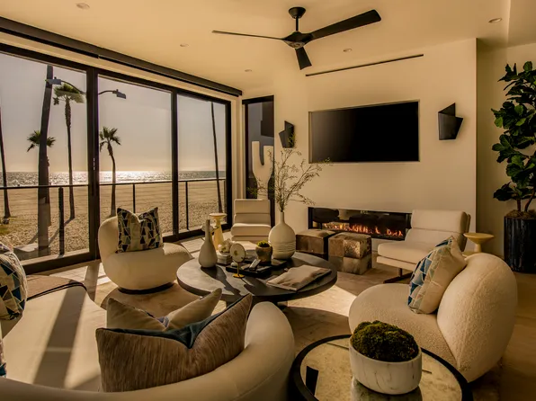 3011 Ocean Front Walk, Venice, CA 90291