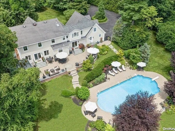 14 Dolly Cam Lane, Old Brookville, NY 11545
