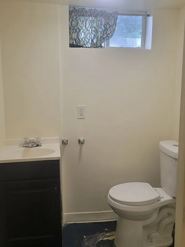 3 bed, 2.0 bath, 1120 sqft, $1,800 — Photo 1