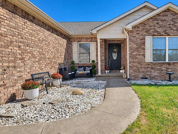 3rd image of 59 S Paradise Ln