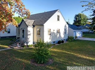 338 6th Ave W, Shakopee, MN 55379