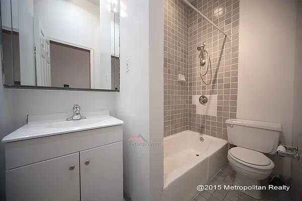 Rented by Metropolitan Realty | media 9