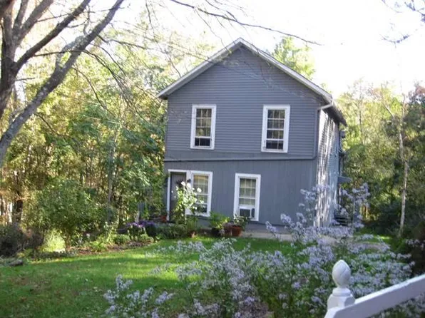 30 High St #3, Chester, CT 06412