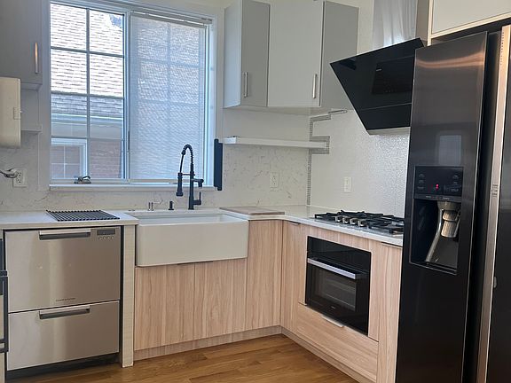5th image of 633 Britton Ave #1F