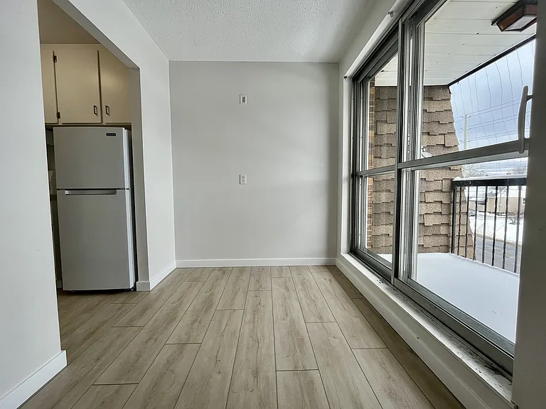306 Balsam St #20 — Photo 5