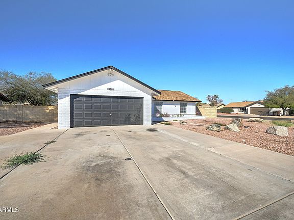 2nd image of 8502 W DIANA Avenue