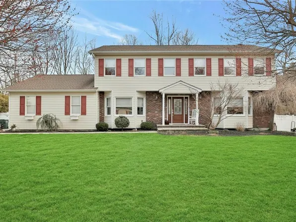 10 Dunnigan Drive, Pomona, NY 10970