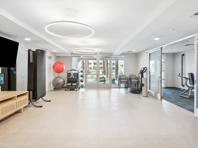 Overture North Scottsdale - 55+ Active Adult Apartment Homes — Photo 13