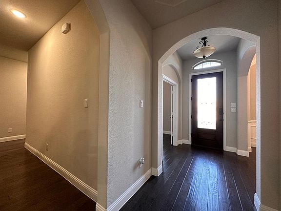 4th image of 235 Airlene Ln
