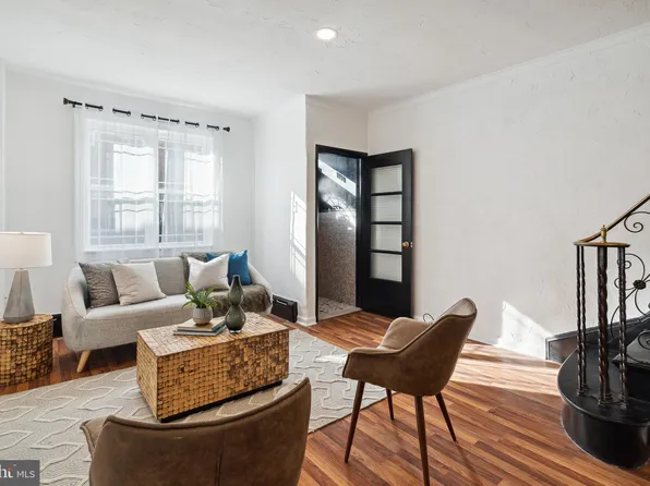 1113 Mercy St, Philadelphia, PA 19148