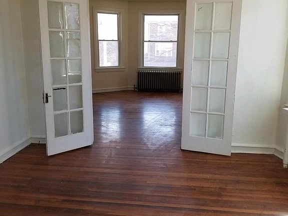 4th image of 211 N Maryland Ave