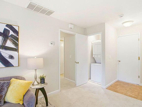 5th image of 18944 Sara Park Cir