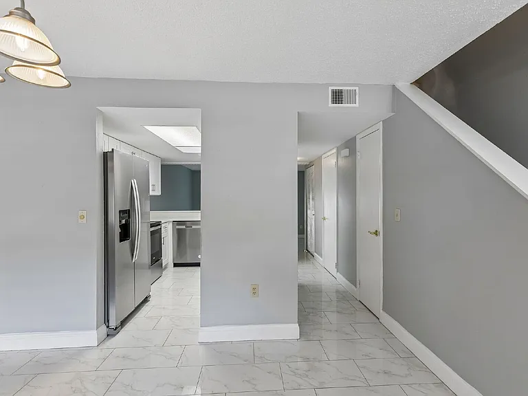 5810 Windhover Dr — Photo 9
