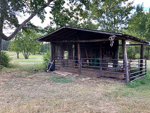2nd image of 1627 County Road 3432