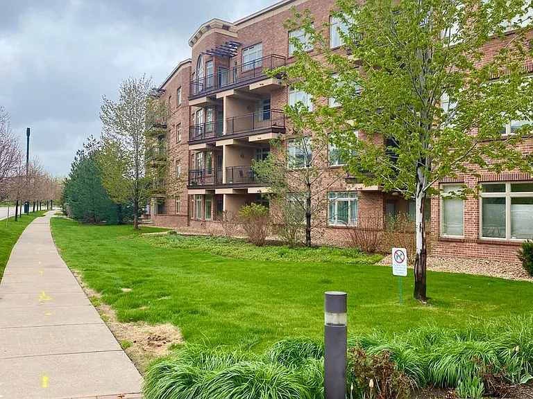 2700 E Cherry Creek South Dr #405 — Photo 2