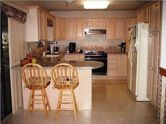 Spacious Kitchen