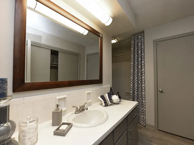Veridian Castleton — Photo 10