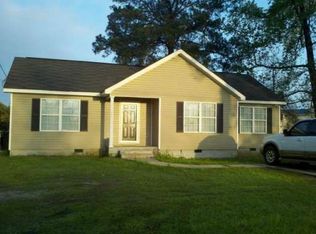 4096 Saint Charles Pl, Macon, GA 31206