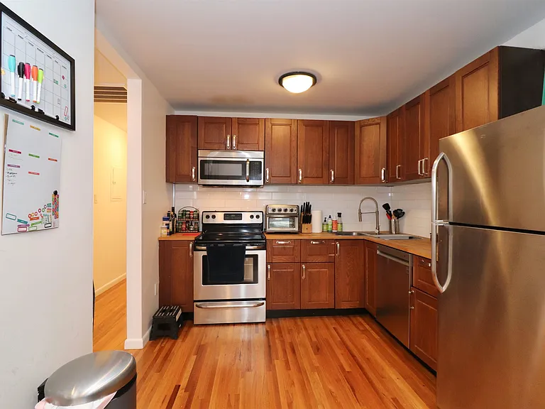 206 Beacon Ave #2 — Photo 9
