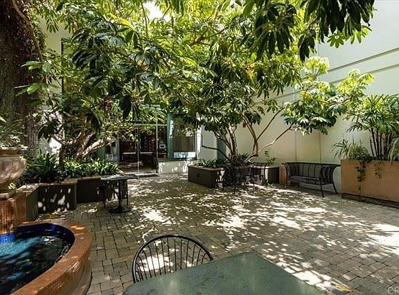 4th image of 325 7th Ave Unit 205