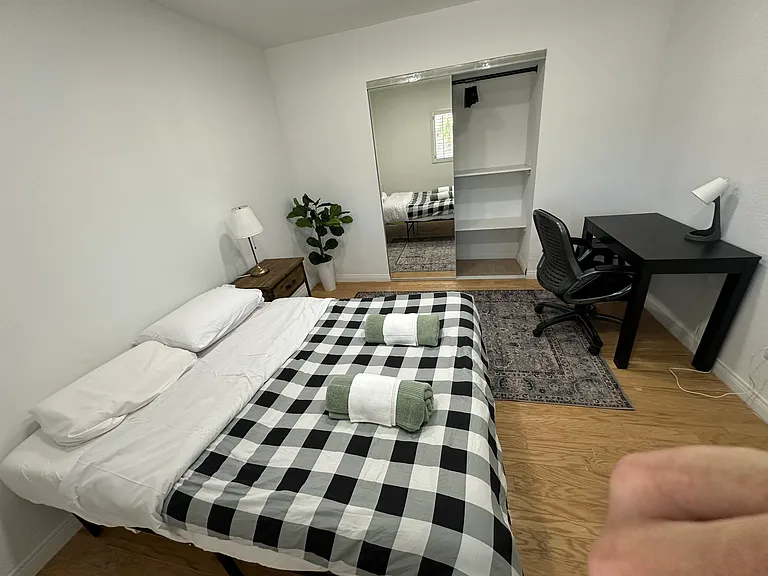 3030 Plaza St #1 — Photo 3