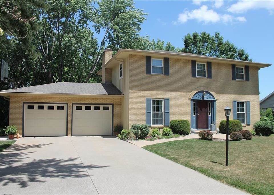 1st image of 5208 Mockingbird Ln