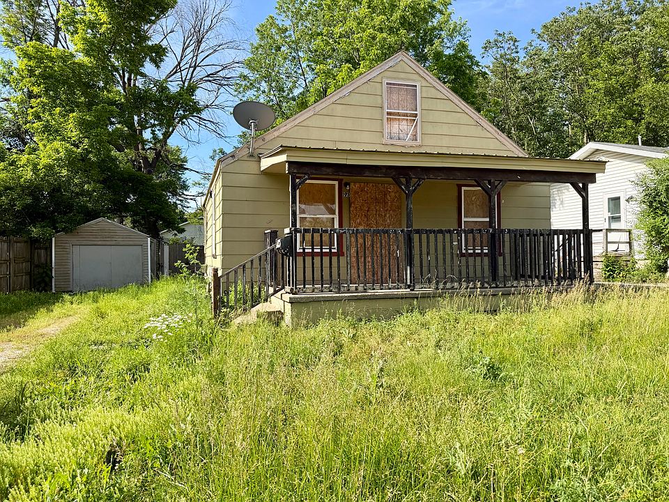 1st image of 1936 E Cairo Street