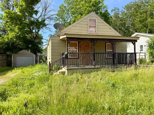 1936 E Cairo Street, Springfield, MO 65802