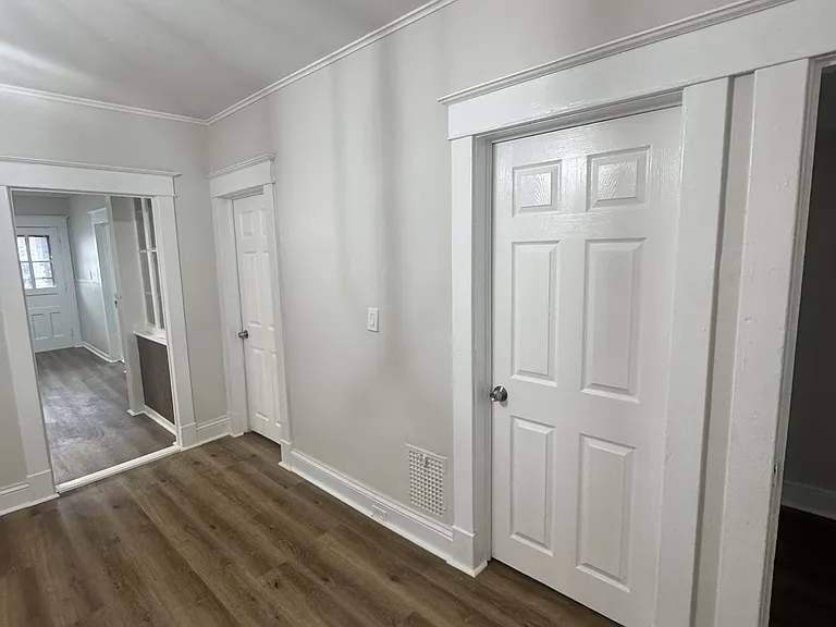 2410 Campbell Ave #1 — Photo 5