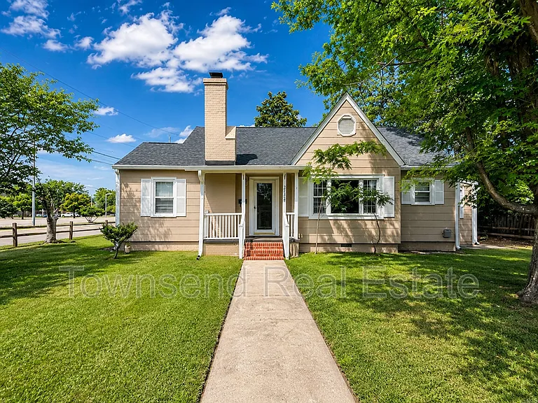 2534 McNeill Cir — Photo 17