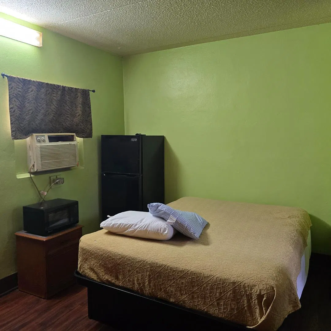 120 E Main St - Studio Suite 6 — Photo 2