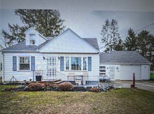 942 Mill St, Conneaut, OH 44030