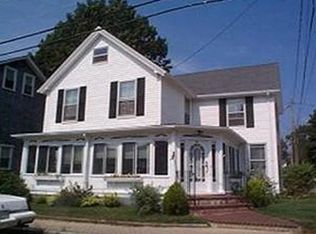 35 E Central Ave, Wareham, MA 02571