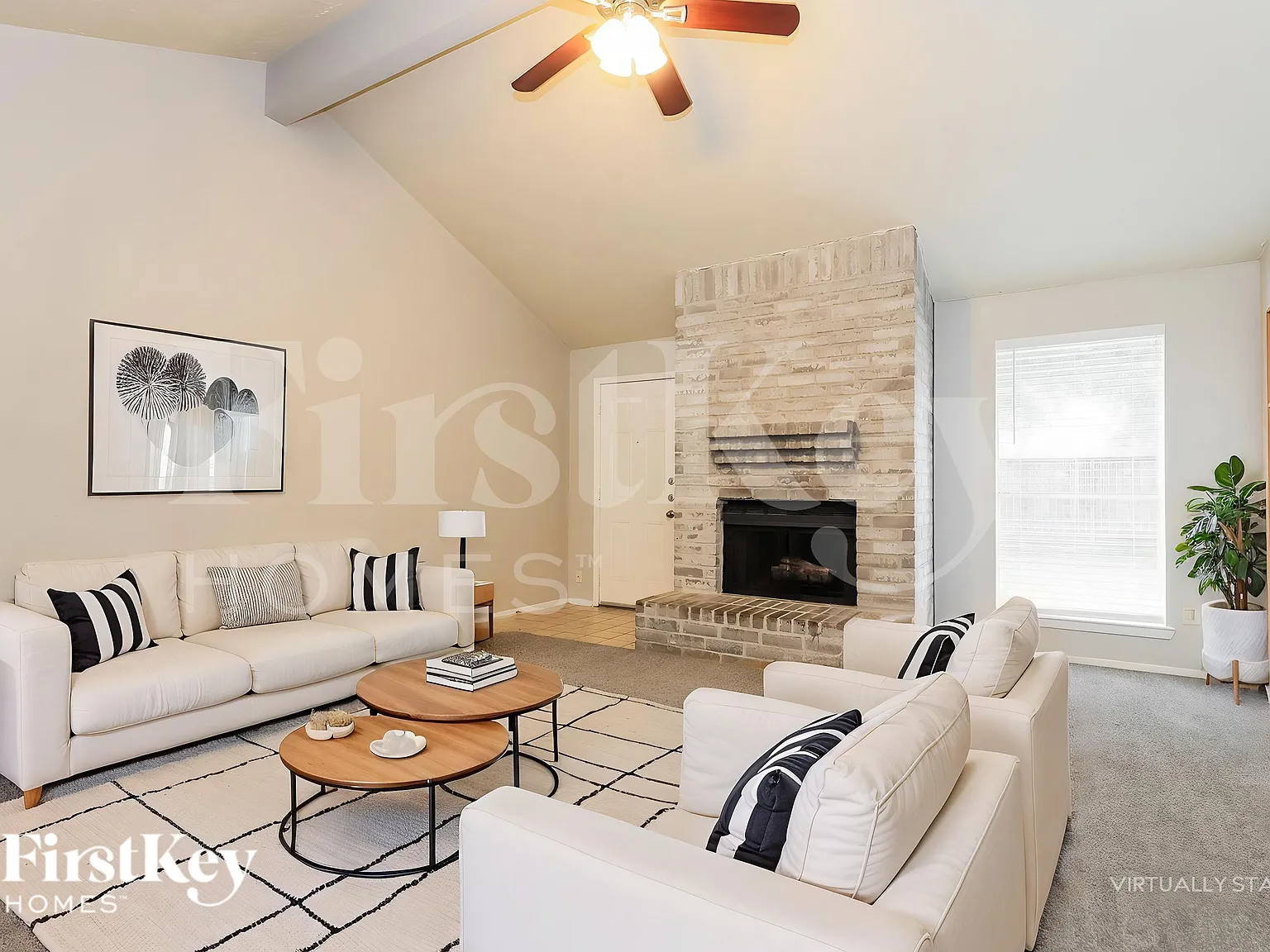 3 bed, 2.0 bath, 1610 sqft, $1,500 — Photo 4