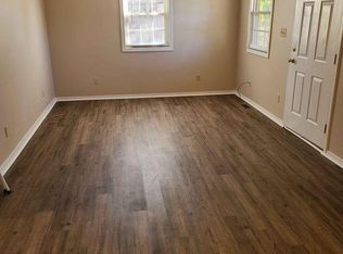 8 William St, Washington, IN 47501