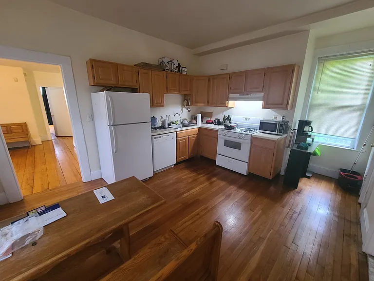 25 Evergreen St #1 — Photo 7