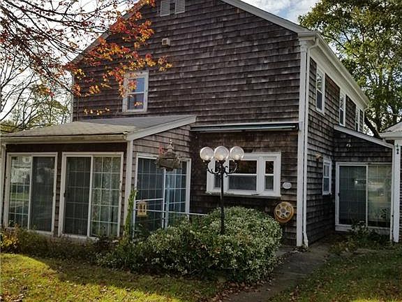 5th image of 34 Greenwich Ave