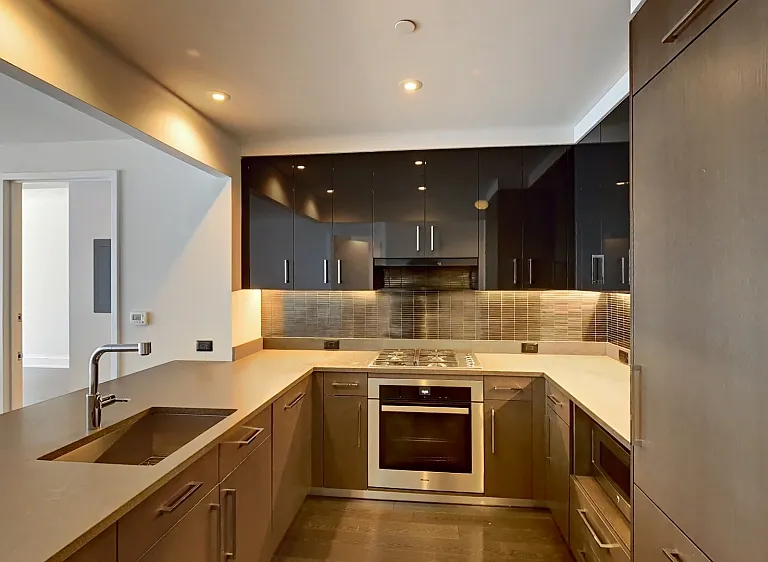 50 Riverside Blvd #16M — Photo 3