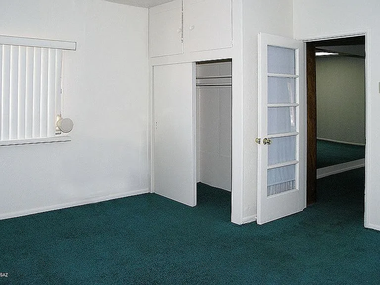 2422 E 4th St #3 — Photo 9