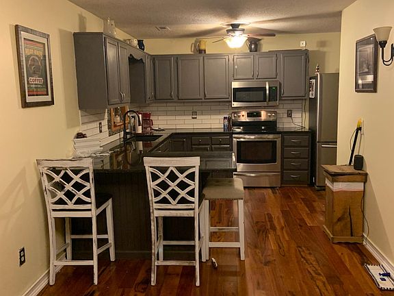 Freshly painted kitchen/dining