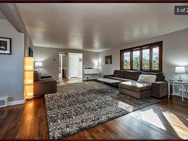 251 Franklin Dr — Photo 3
