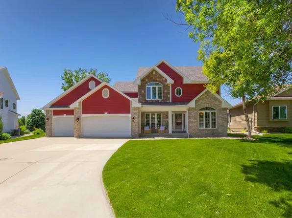 282 Inverness Trl, Dakota Dunes, SD 57049