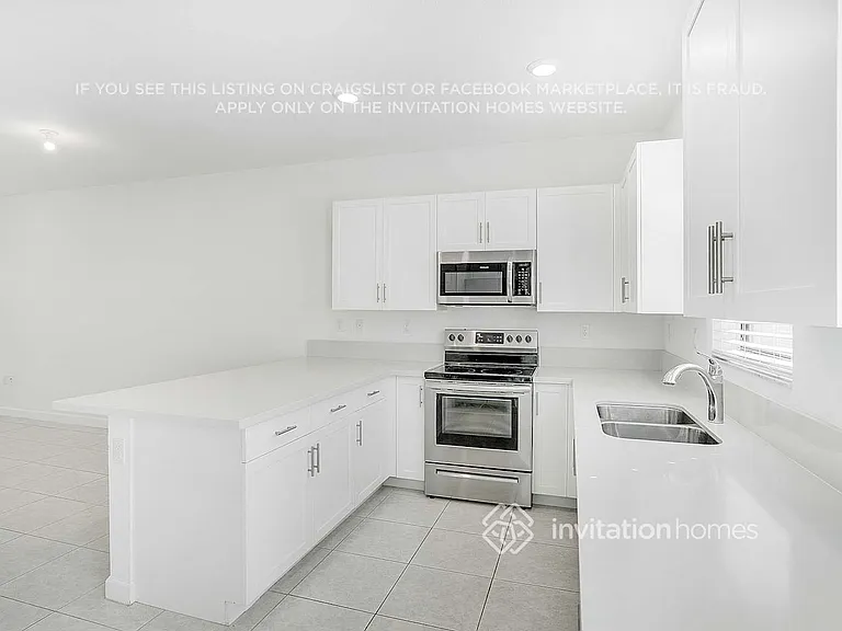 2839 SW 16th Ter — Photo 7