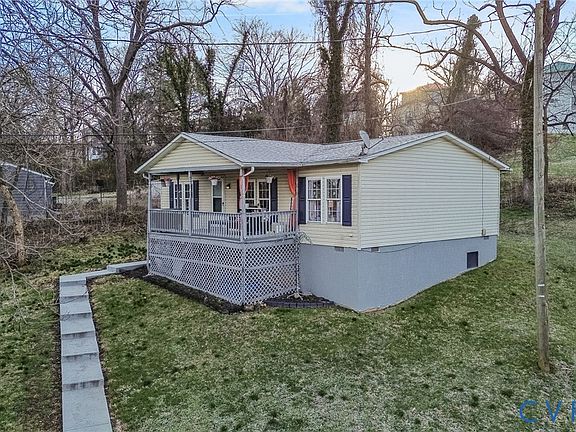 2nd image of 730 5th St SW