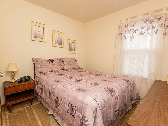 5th image of 52571 Lakeshore Dr