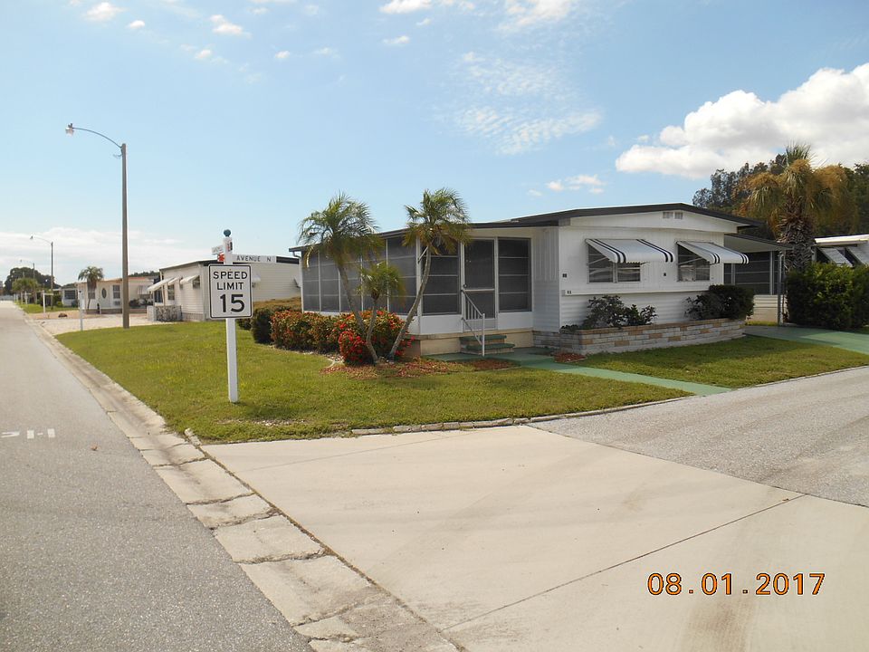 Perfect corner lot view