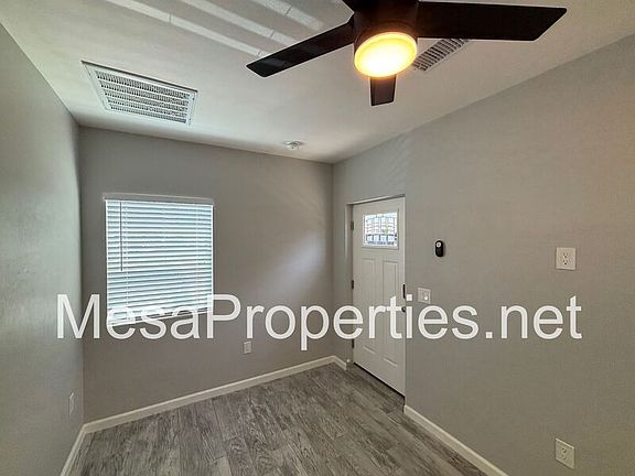 4th image of 930 Jadestone Ln Unit 2